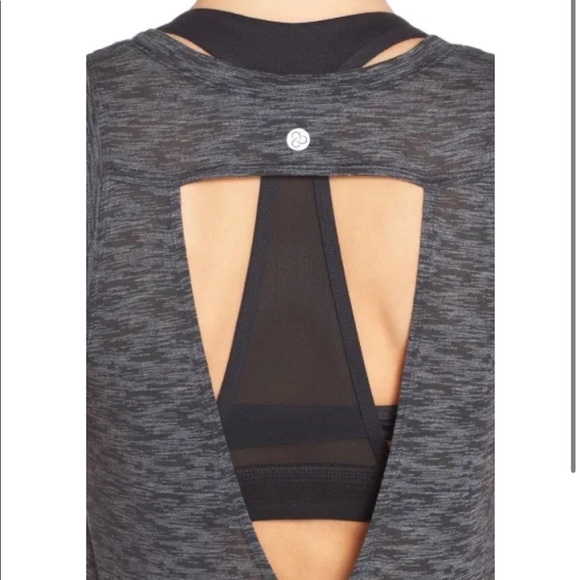 Zella Lean Routine Cut Out Back Workout Scoop Neck Burnout Tank Black Sz Medium - Picture 5 of 9